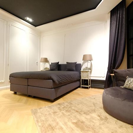 Suite La Duchesse Et Parking Prive Gratuit 蒙斯 外观 照片