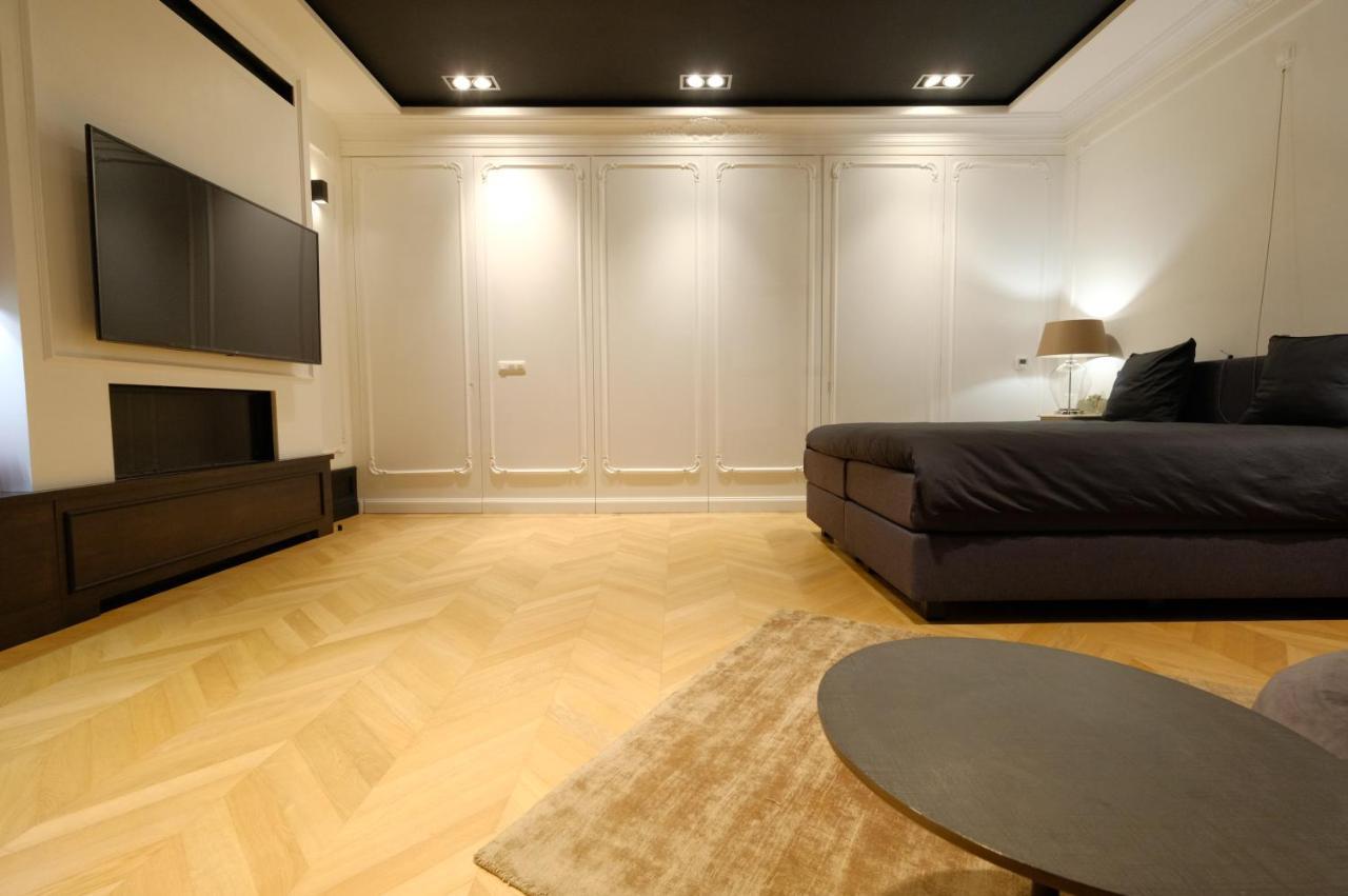Suite La Duchesse Et Parking Prive Gratuit 蒙斯 外观 照片