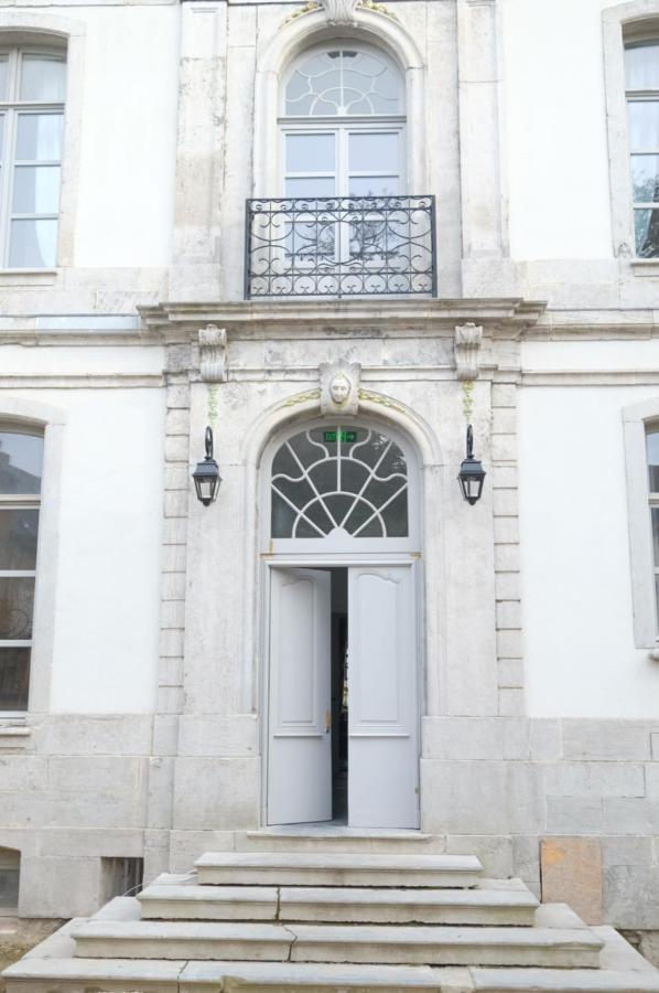Suite La Duchesse Et Parking Prive Gratuit 蒙斯 外观 照片